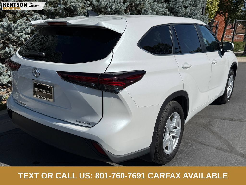 Used 2025 Toyota Highlander LE AWD/4WD image 8
