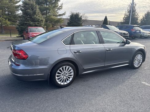Used 2016 Volkswagen Passat 1.8T SE w/ Lighting Package (P06) image 6