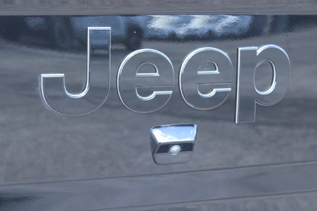 Used 2022 Jeep Gladiator Overland AWD/4WD image 6