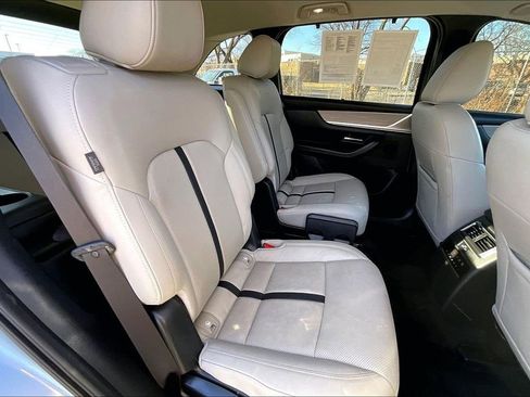 Certified 2024 MAZDA CX-90 3.3 Turbo w/ Premium Package image 27