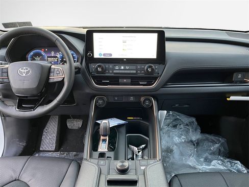 New 2026 Toyota Grand Highlander MAX Platinum image 16