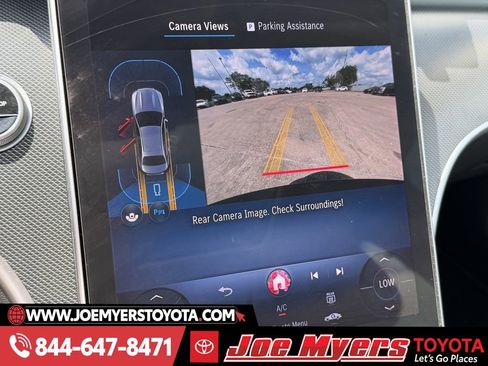 Used 2025 Mercedes-Benz C 300 Sedan image 18