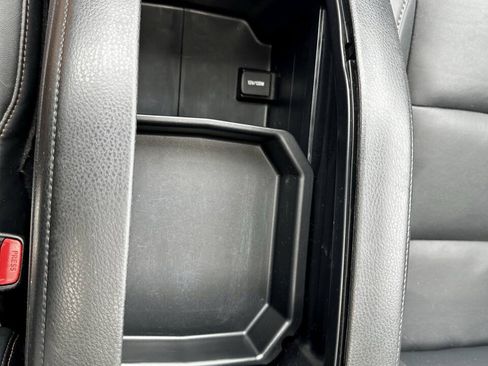 Used 2015 Toyota Highlander XLE AWD/4WD image 32