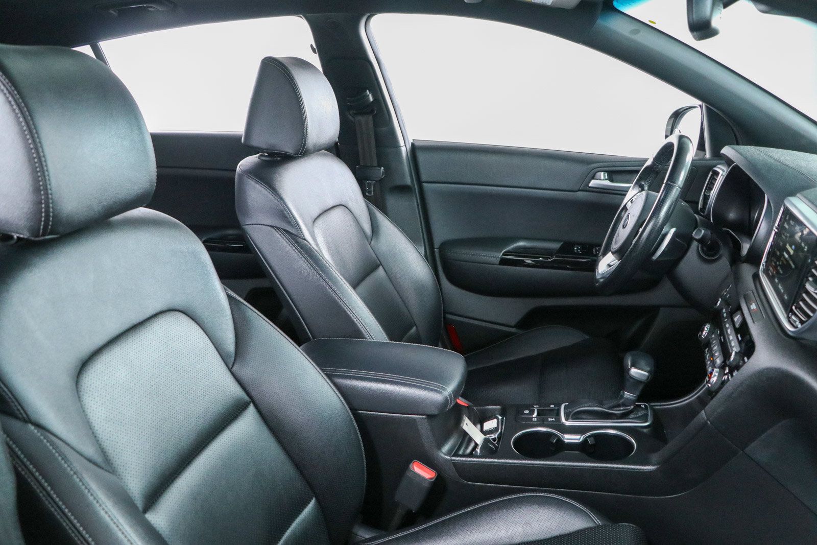 Used 2022 Kia Sportage Nightfall Edition w/ Nighfall AWD Premium Package image 27