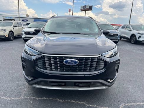 New 2026 Ford Escape SE w/ PHEV Premium Package FWD image 2