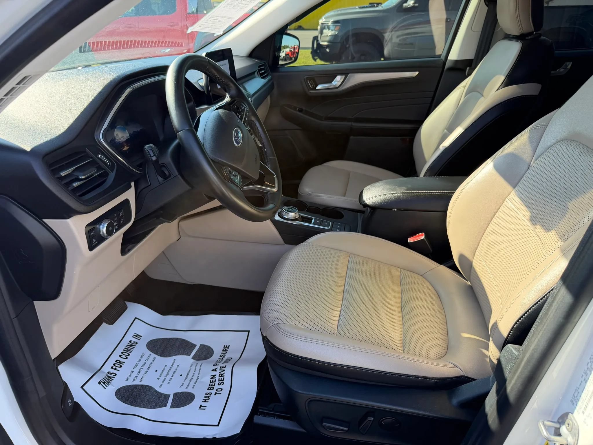 Used 2021 Ford Escape Titanium FWD image 5