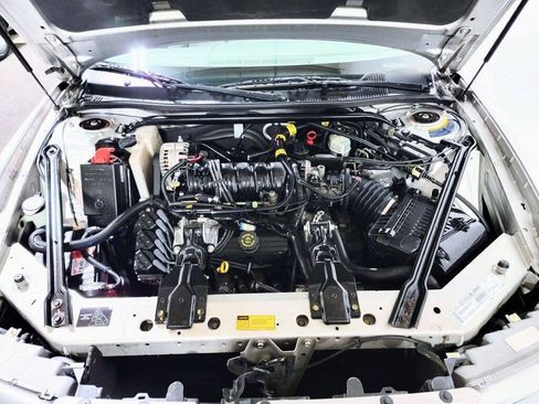 Used 2001 Buick Regal LS w/ Premium Pkg FWD image 5