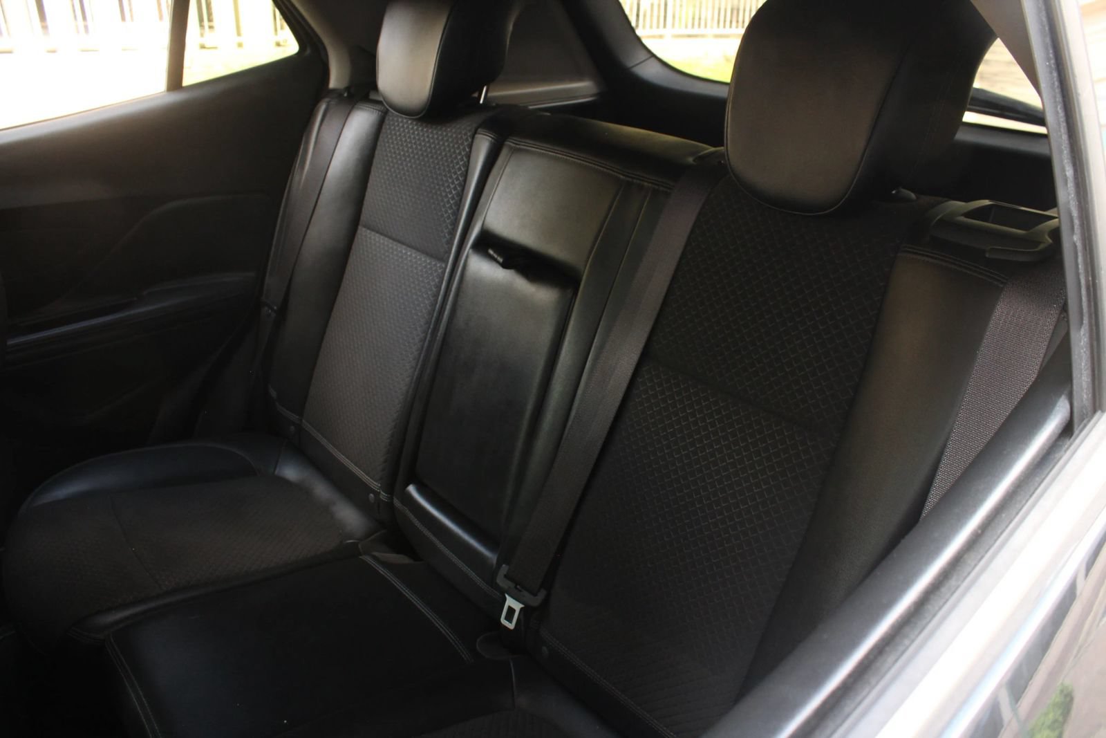 Used 2017 Buick Encore Sport Touring FWD image 18