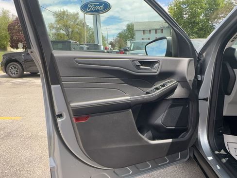 Used 2023 Ford Escape Active w/ Cold Weather Package FWD image 14