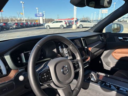 Certified 2023 Volvo XC60 B5 Plus w/ Climate Package image 15