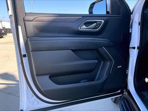 Used 2023 Chevrolet Tahoe LT w/ Luxury Package image 22