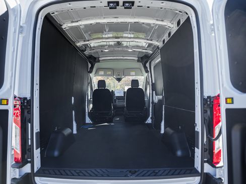 New 2026 Ford Transit 250 148 Medium Roof w/ Load Area Protection Package image 10