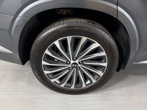 Used 2025 Hyundai Palisade Calligraphy image 11