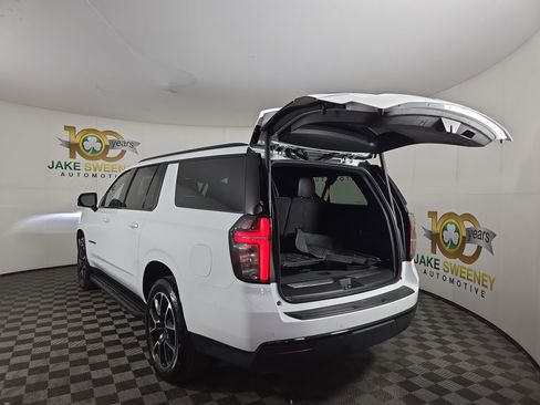 Certified 2024 Chevrolet Suburban RST w/ Luxury Package image 33