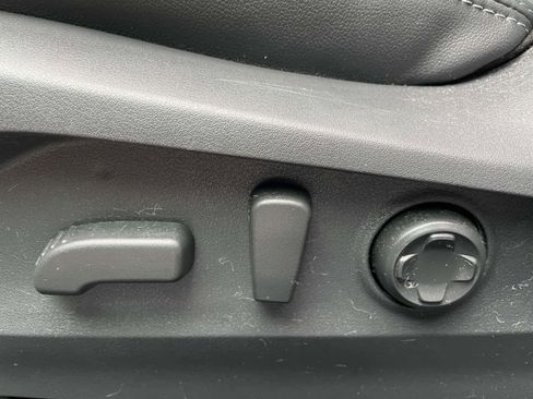 Used 2024 Subaru Outback Limited image 12