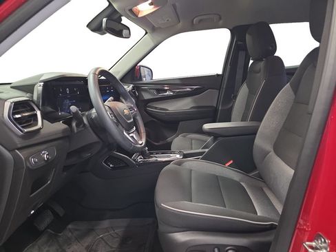Used 2026 Chevrolet TrailBlazer LT w/ Convenience Package FWD image 21