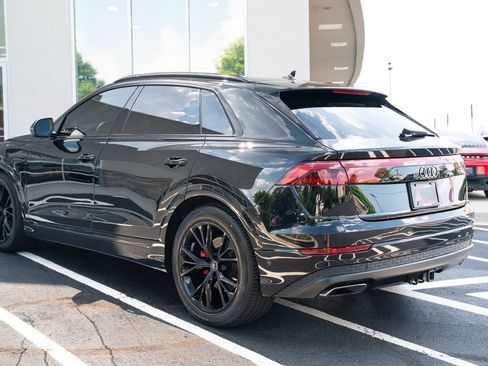 Used 2024 Audi Q8 Prestige w/ Prestige Package AWD/4WD image 17