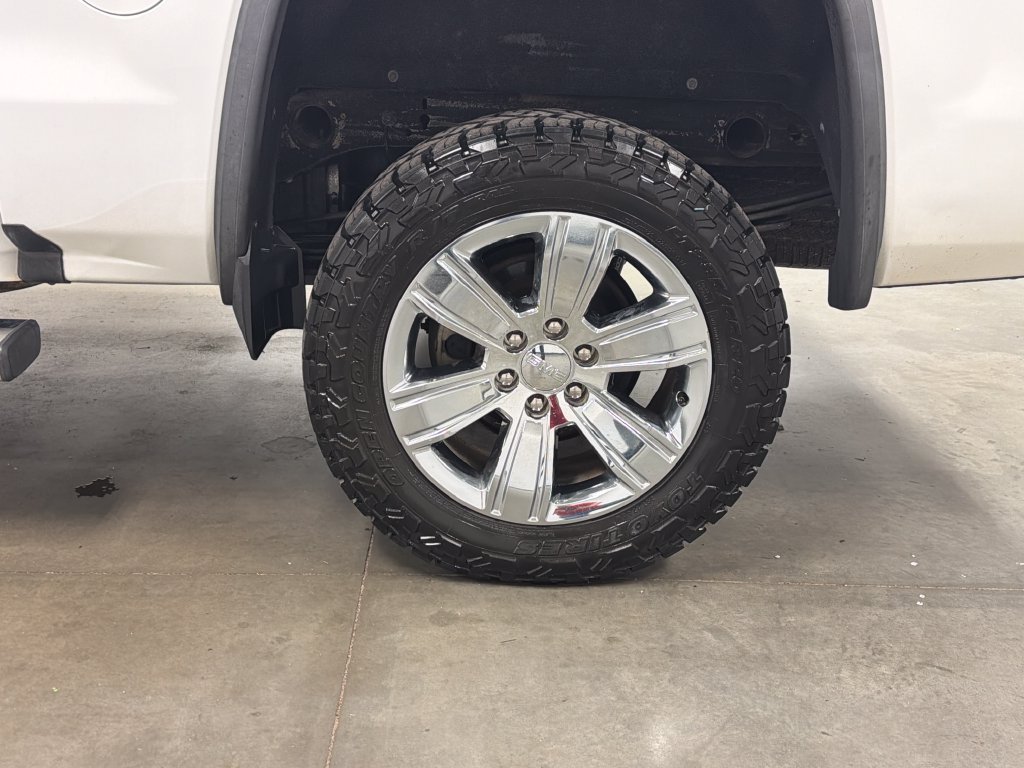 Used 2018 GMC Sierra 1500 SLT AWD/4WD image 15