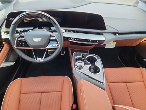 New 2026 Cadillac Optiq Sport 2 image 22