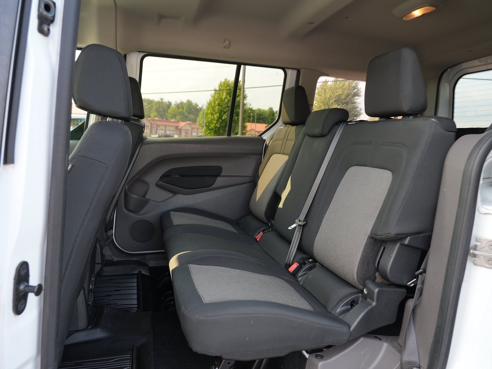Used 2019 Ford Transit Connect XL FWD image 20