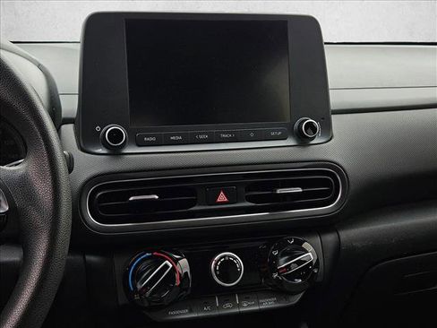 Used 2023 Hyundai Kona SEL image 10