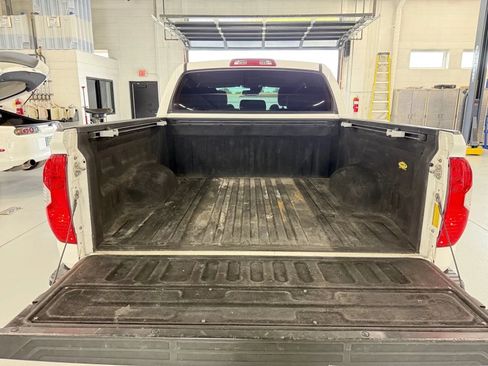 Used 2019 Toyota Tundra Limited w/ Limited Premium Package AWD/4WD image 30