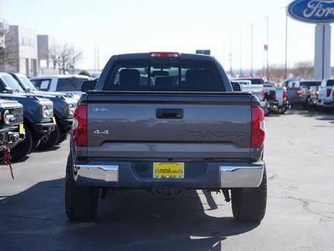 Used 2017 Toyota Tundra SR5 w/ SR5 Upgrade Package image 7