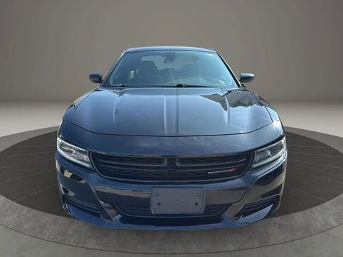 Used 2020 Dodge Charger SXT w/ Leather Interior Group image 2