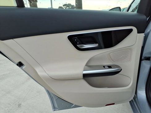 Used 2025 Mercedes-Benz C 300 4MATIC Sedan image 18