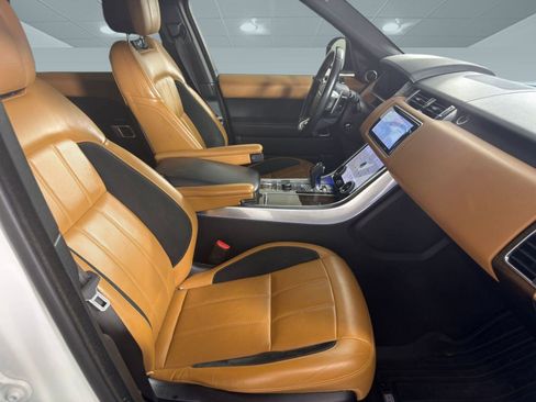 Used 2018 Land Rover Range Rover Sport Supercharged image 24