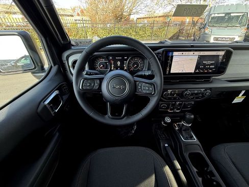 New 2026 Jeep Gladiator Sport image 15