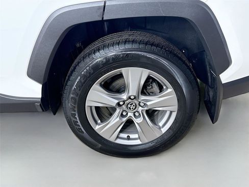 Used 2023 Toyota RAV4 XLE w/ Convenience Package image 30