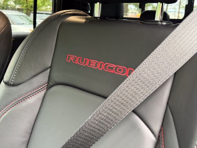 Used 2025 Jeep Gladiator Rubicon AWD/4WD image 27