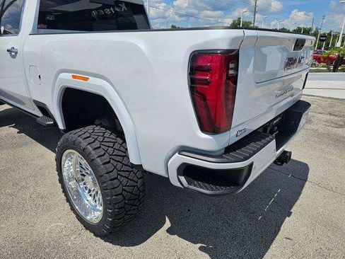 New 2026 GMC Sierra 2500 Denali w/ Technology Package AWD/4WD image 17