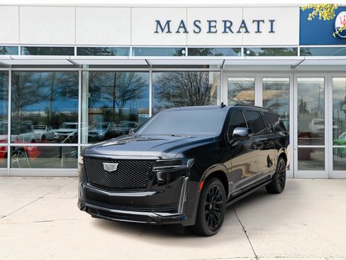 Used 2023 Cadillac Escalade ESV Sport Platinum w/ LPO, ONYX Package AWD/4WD image 1