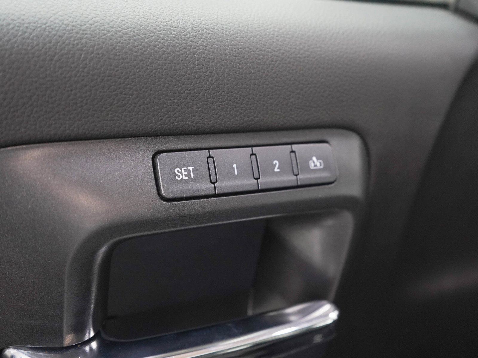 Used 2018 GMC Sierra 1500 SLT AWD/4WD image 23