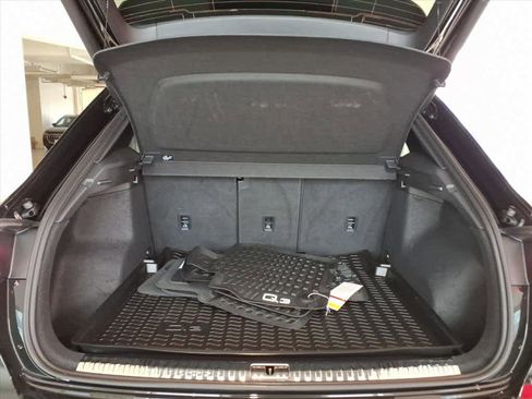 Certified 2025 Audi Q3 2.0T Premium w/ Convenience Package image 21