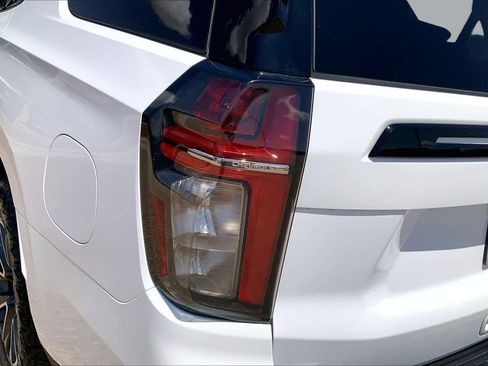 Used 2024 Chevrolet Tahoe Z71 w/ Luxury Package AWD/4WD image 31
