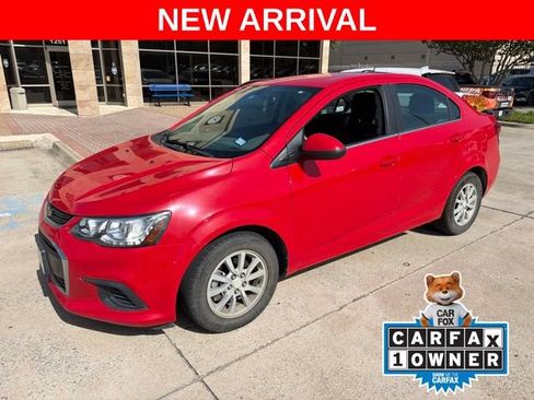 Used 2020 Chevrolet Sonic LT FWD image 1