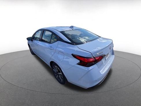 Used 2025 Nissan Versa SV image 5