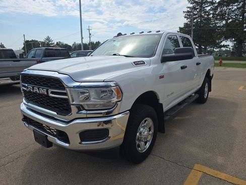 Used 2021 RAM 2500 Tradesman AWD/4WD image 3