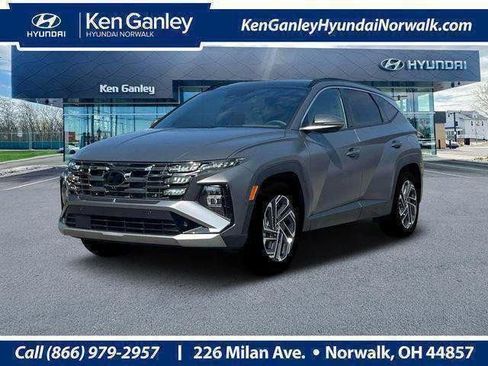 New 2025 Hyundai Tucson Limited FWD image 1