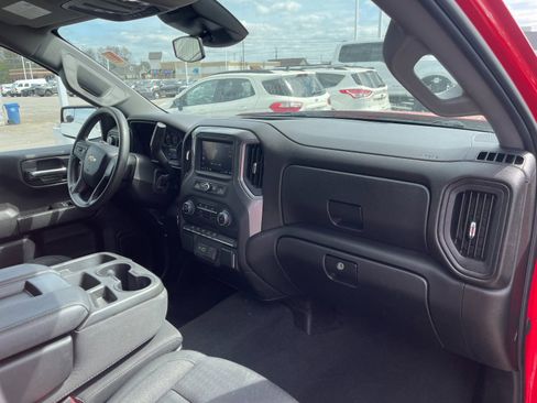 Used 2023 Chevrolet Silverado 1500 Custom AWD/4WD image 17