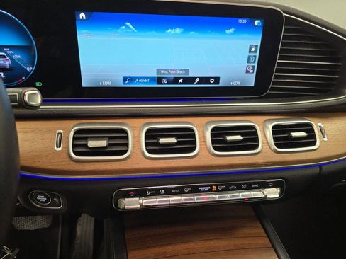 Used 2021 Mercedes-Benz GLE 350 w/ AMG Line Exterior image 6