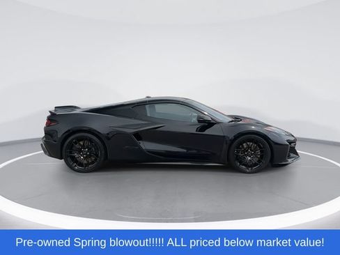 Used 2025 Chevrolet Corvette Z06 w/ Battery Protection Package RWD image 9
