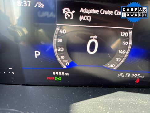 Used 2024 Volkswagen Taos SE AWD/4WD image 6