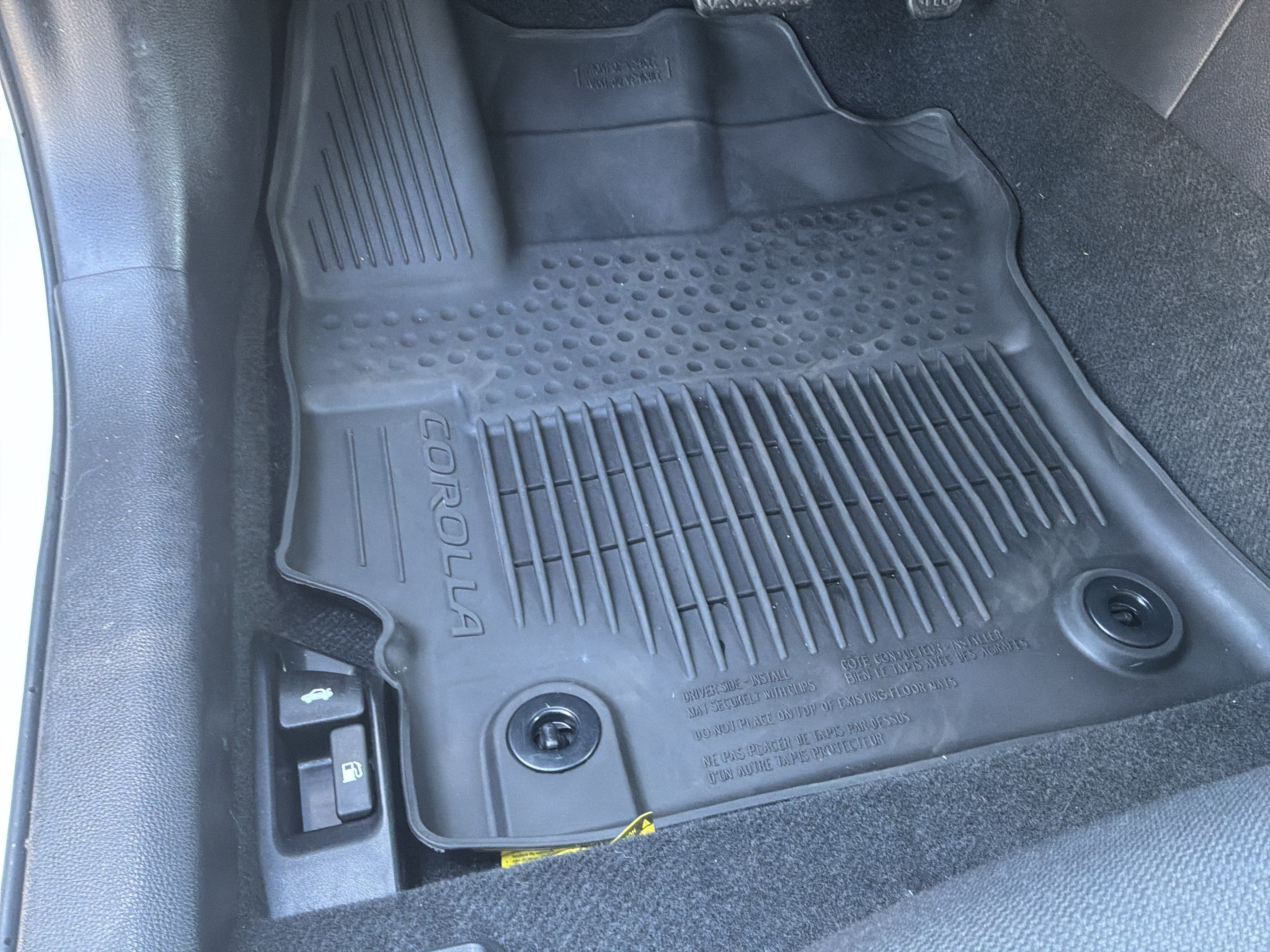 Used 2026 Toyota Corolla LE FWD image 17