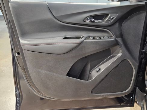Used 2023 Chevrolet Equinox RS AWD/4WD image 20