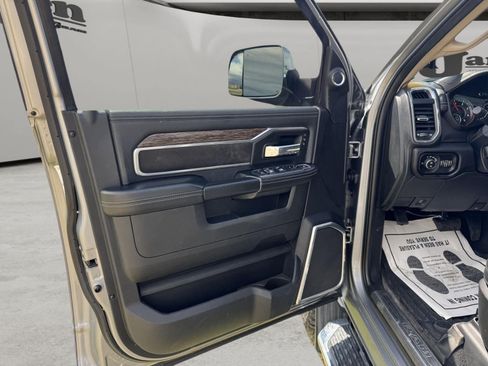 Used 2021 RAM 2500 Laramie AWD/4WD image 10