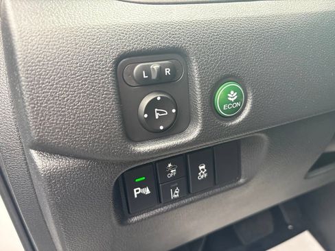 Used 2025 Honda Passport EX-L image 21